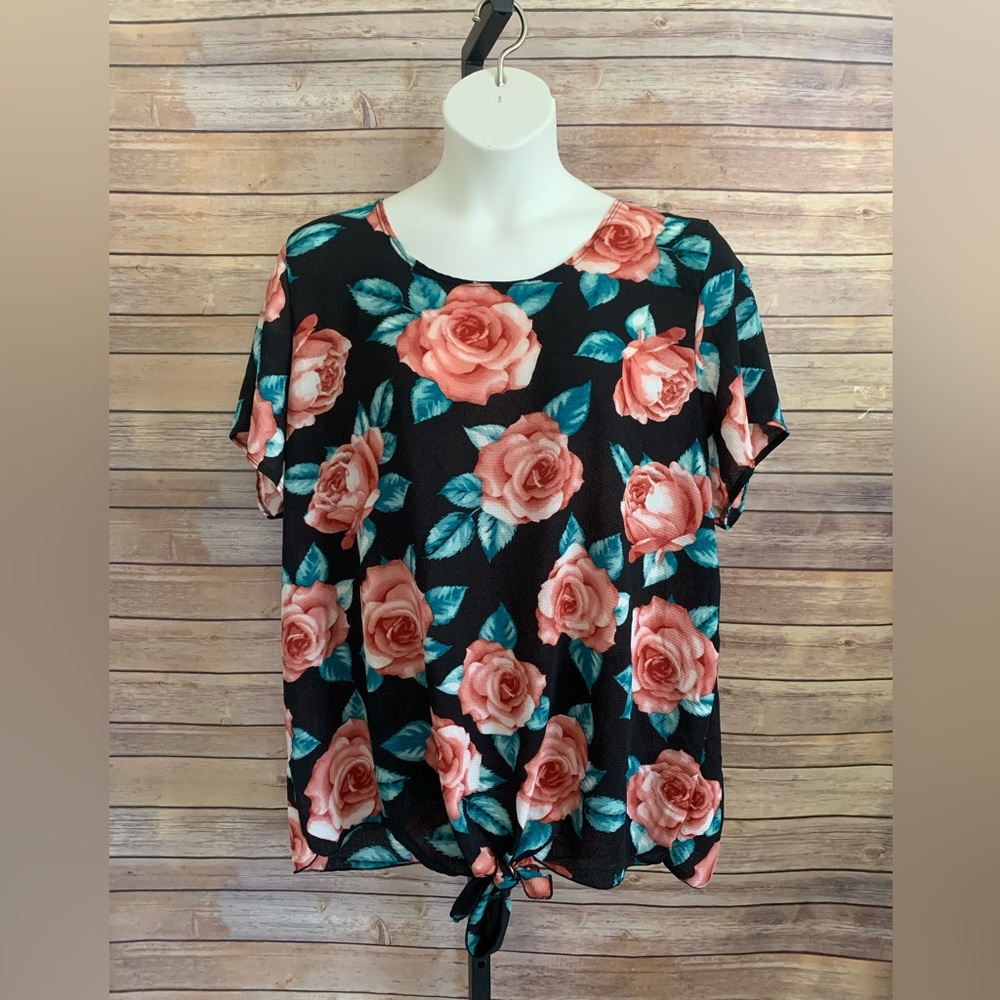 Elizabeth  - Size 3X